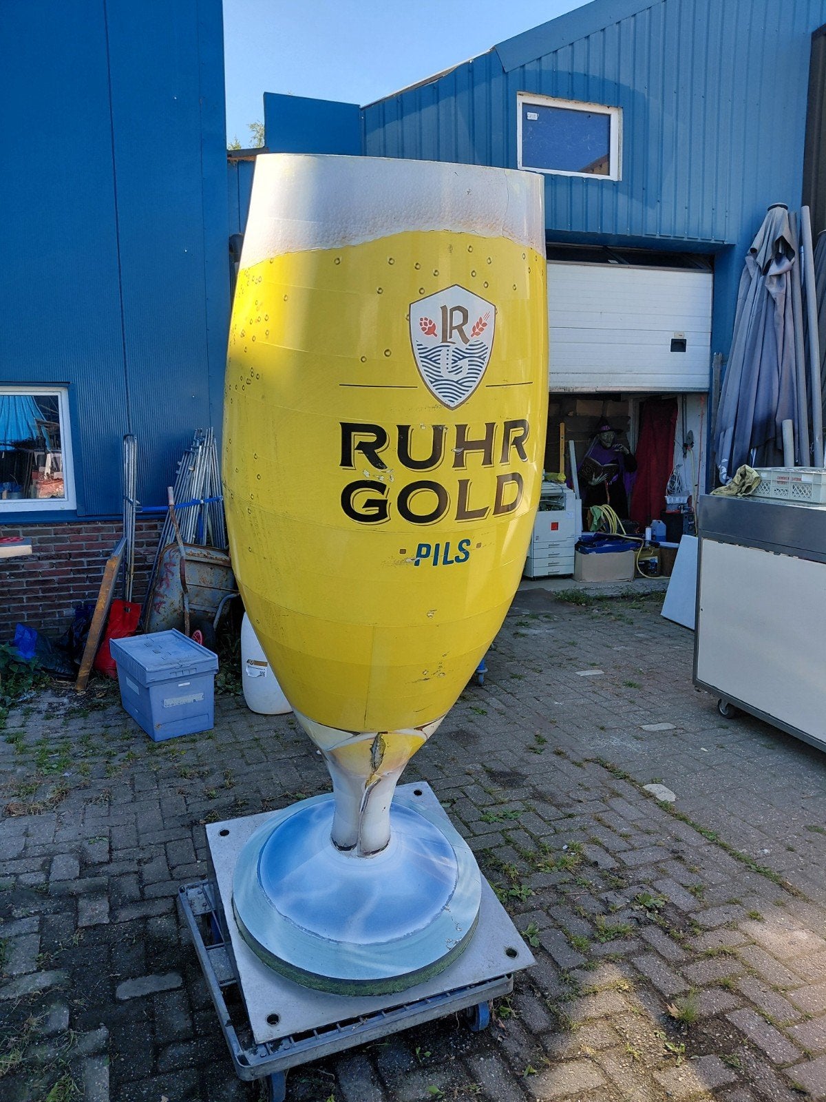 bierglas van rvs blikvanger 220cm hoog, Ophalen, Zo goed als nieuw, Glas of Glazen, Overige merken
