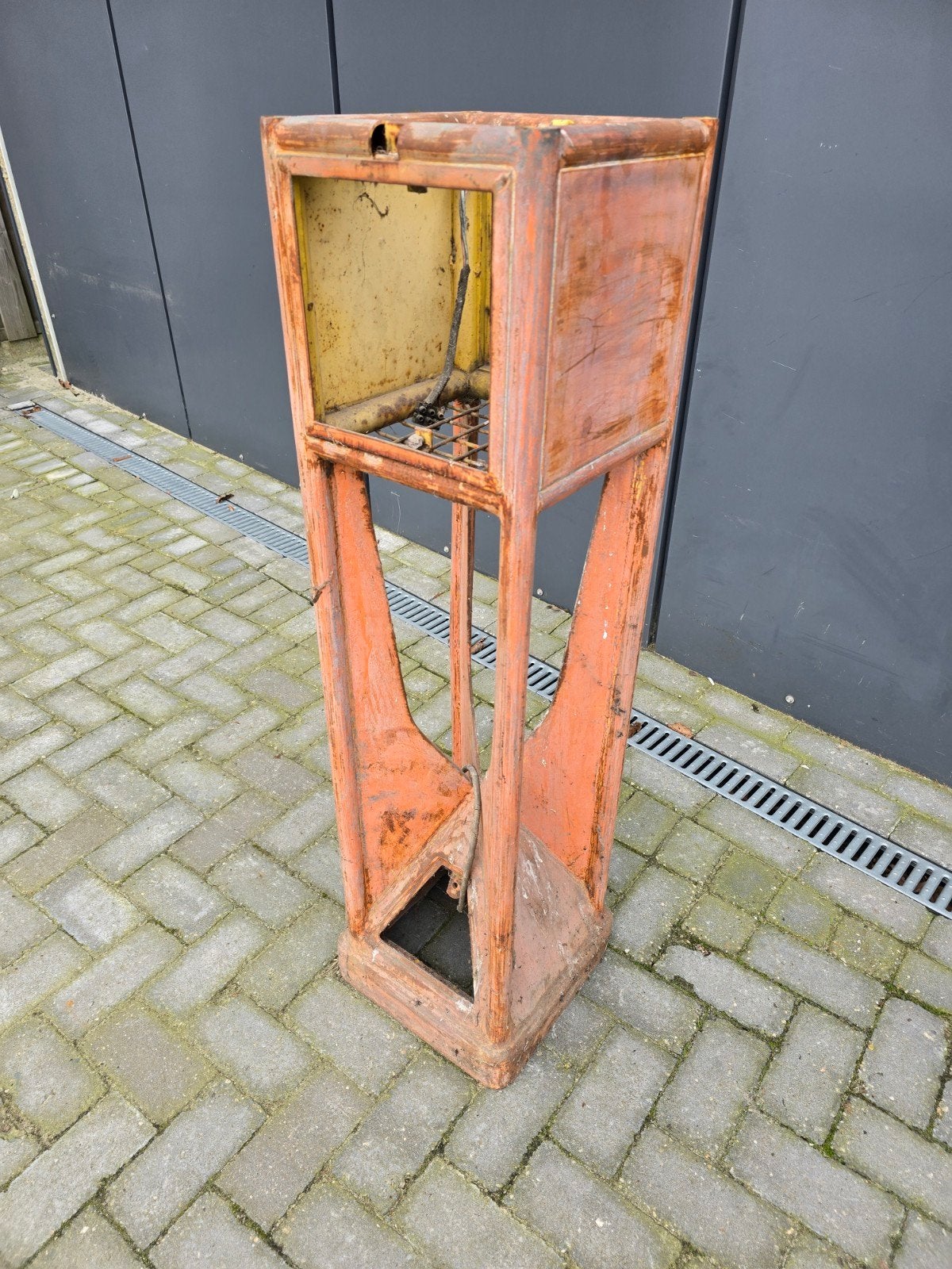 Verkeerszuil verkeerspaal lamp decoratie € 75 euro, Ophalen