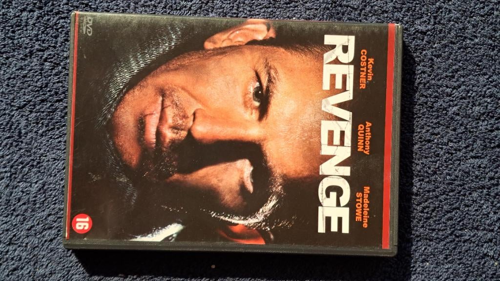Revenge "Kevin Costner, Anthony Quinn", Vanaf 12 jaar, Ophalen of Verzenden, Zo goed als nieuw, Actiethriller