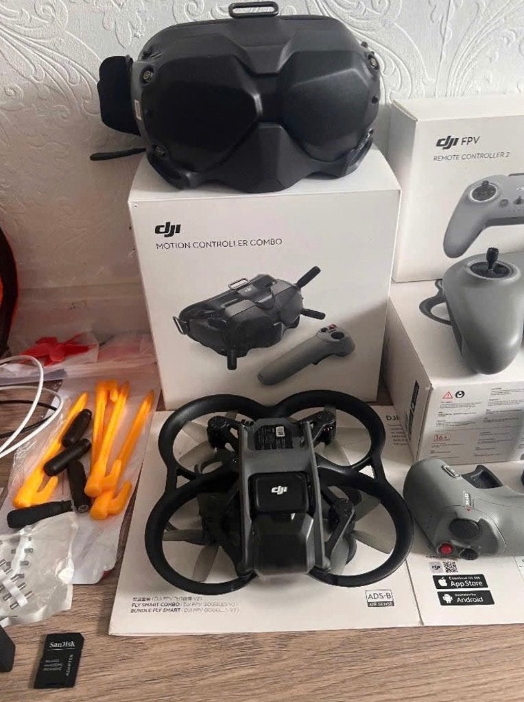 DJI FPV Combo + Motion Controller + 4 Accu’s + Koffer, Audio, Tv en Foto, Drones, Gebruikt, Cameradrone, 5 tot 10 kilometer, 15 tot 30 minuten