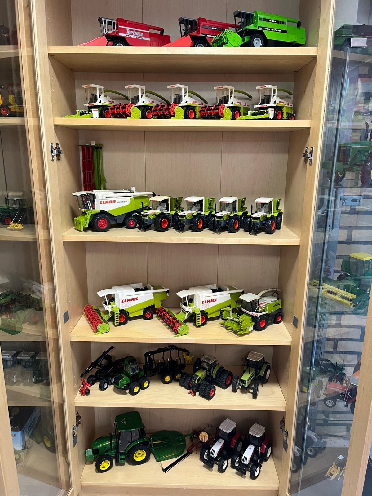 Grote verzameling tractor en landbouw miniaturen Siku, Hobby en Vrije tijd, Modelauto's | 1:32, Ophalen of Verzenden, Zo goed als nieuw
