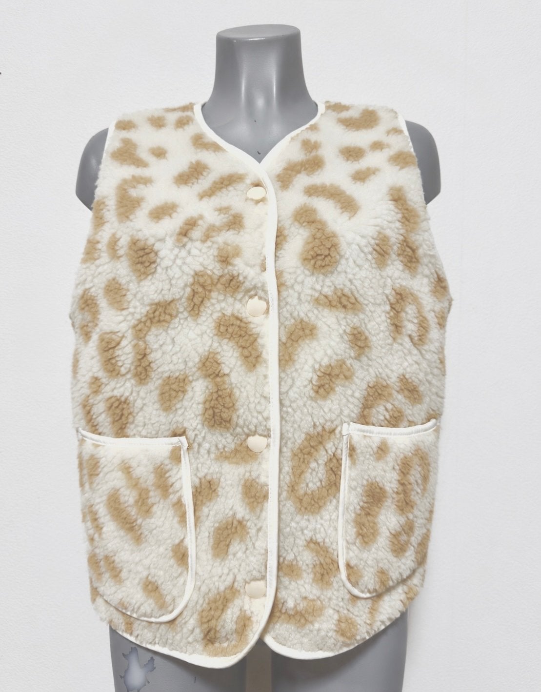 Rammani Leopard Print Sherpa gilet - Nieuw met labels, Kleding | Dames, Verzenden, Nieuw, Maat 38/40 (M), Beige