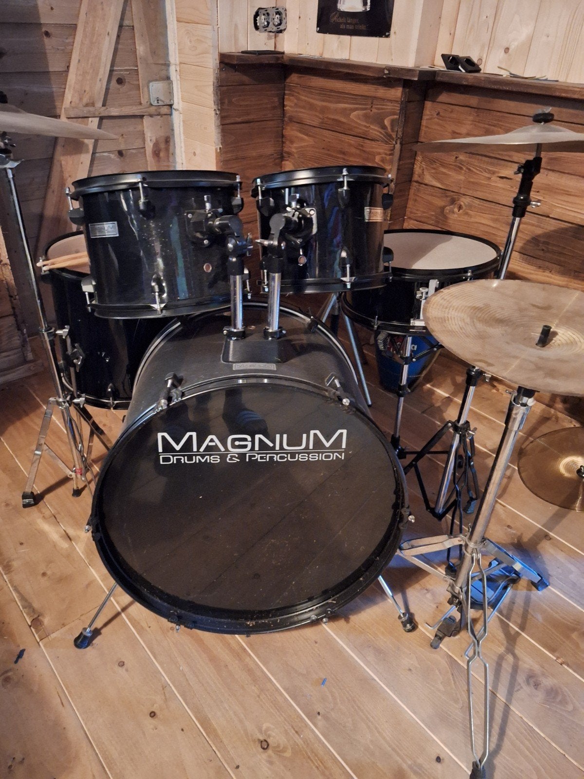 Leuk en pompleet Magnum Drumstel -, Ophalen, Gebruikt, Overige merken