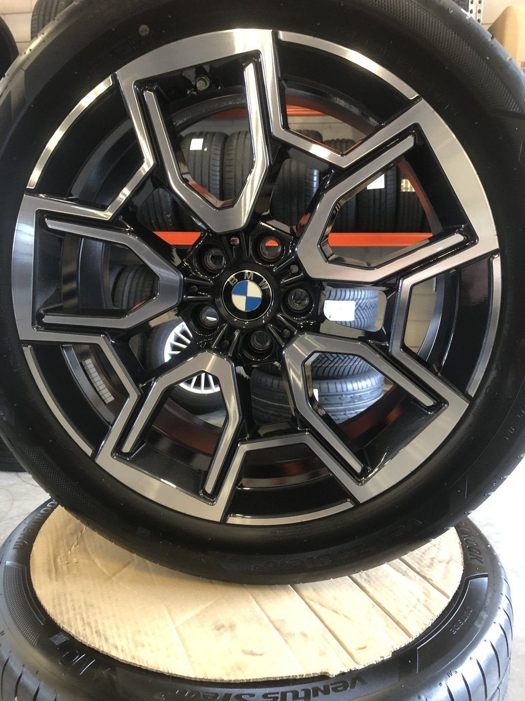 ORIG. 19 INCH BMW X1 U11 IX1 U11 X2 U10 STYLING 867  6898041, 19 inch, -, -, Banden en Velgen