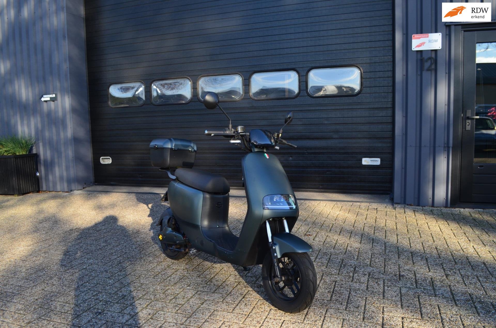 Senzo Bromscooter Balance, Fietsen en Brommers, Einsteinstraat 12
6604BW  Wijchen, NL, Ted Heijmans, Senzo, Info@rh-autos.nl