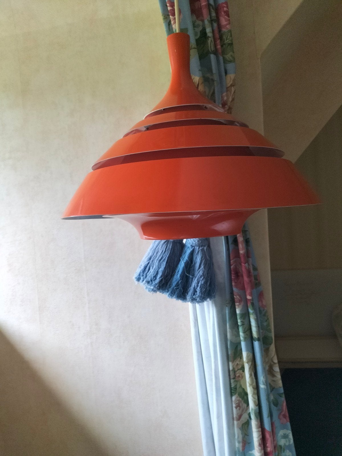 Metalen Oranje Jaren '70 Hanglamp - 45 cm doorsnee, Huis en Inrichting, Lampen | Hanglampen, Ophalen