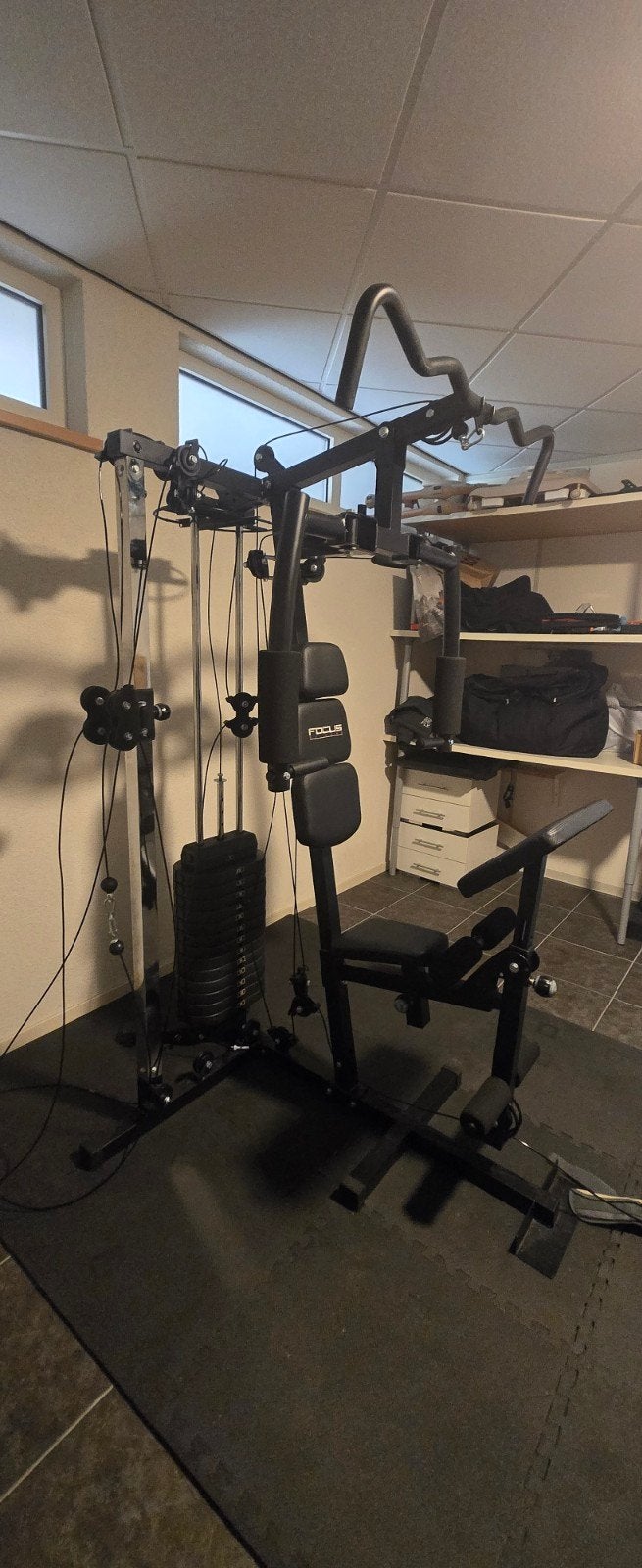 FOCUS Multi Gym fitnessapparaat - Krachtstation, Sport en Fitness, Ophalen, Gebruikt, Armen, Krachtstation