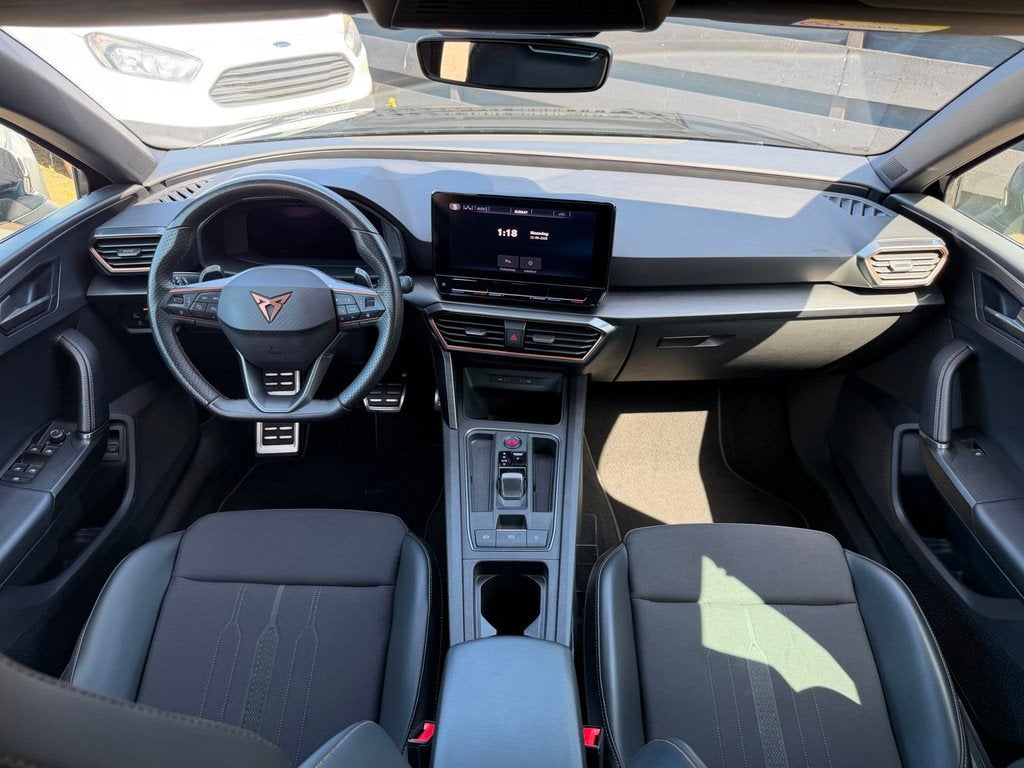 CUPRA Leon Sportstourer 1.4 e-Hybrid VZ Lane-Assist I ACC I, Auto's, Cupra, 77 km/l, Gebruikt, Zwart, 4 cilinders