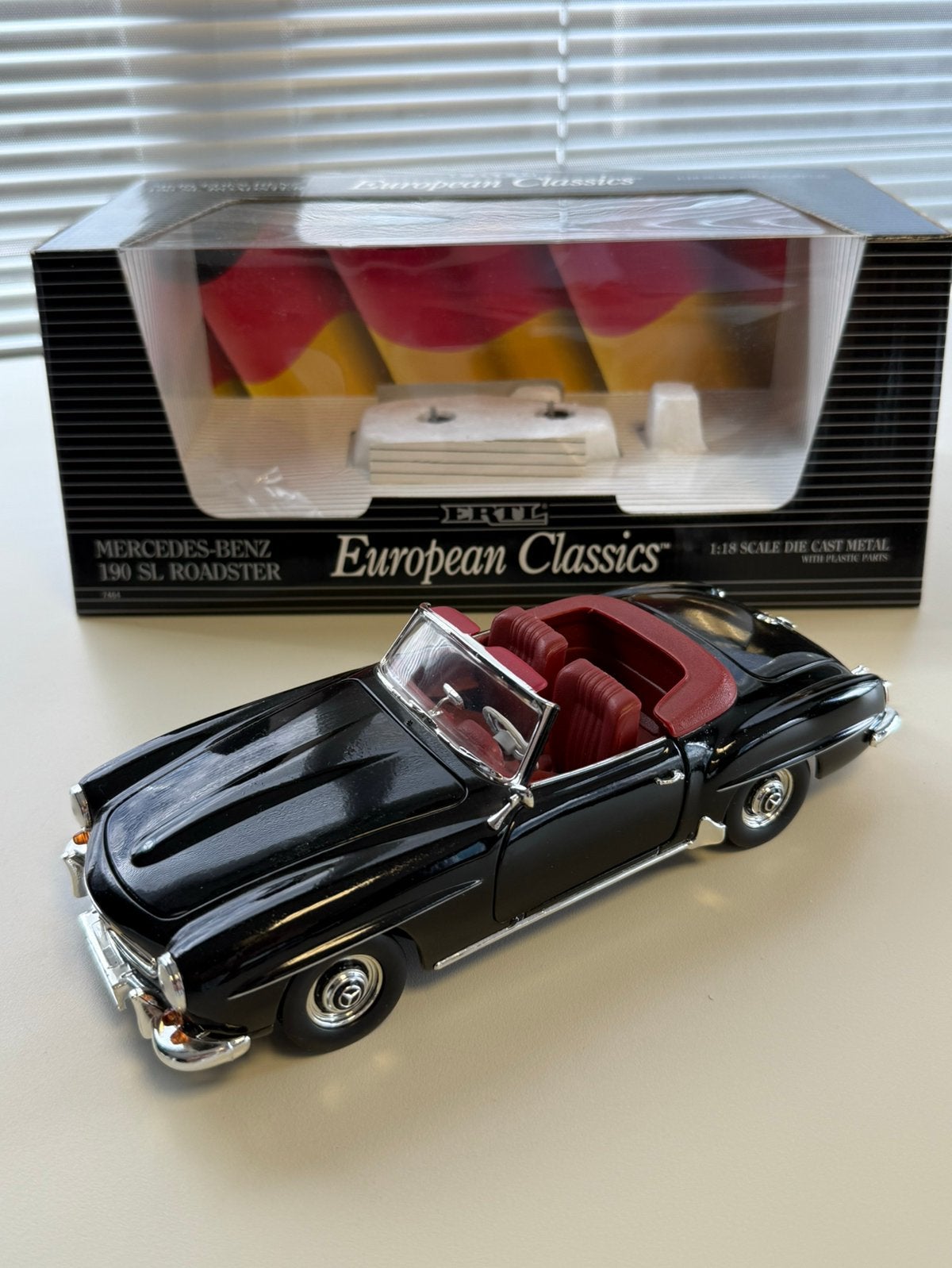 Mercedes Benz 190 SL roadster 1: 18 ERTL modelauto, Ophalen, Zo goed als nieuw, Auto, Overige merken