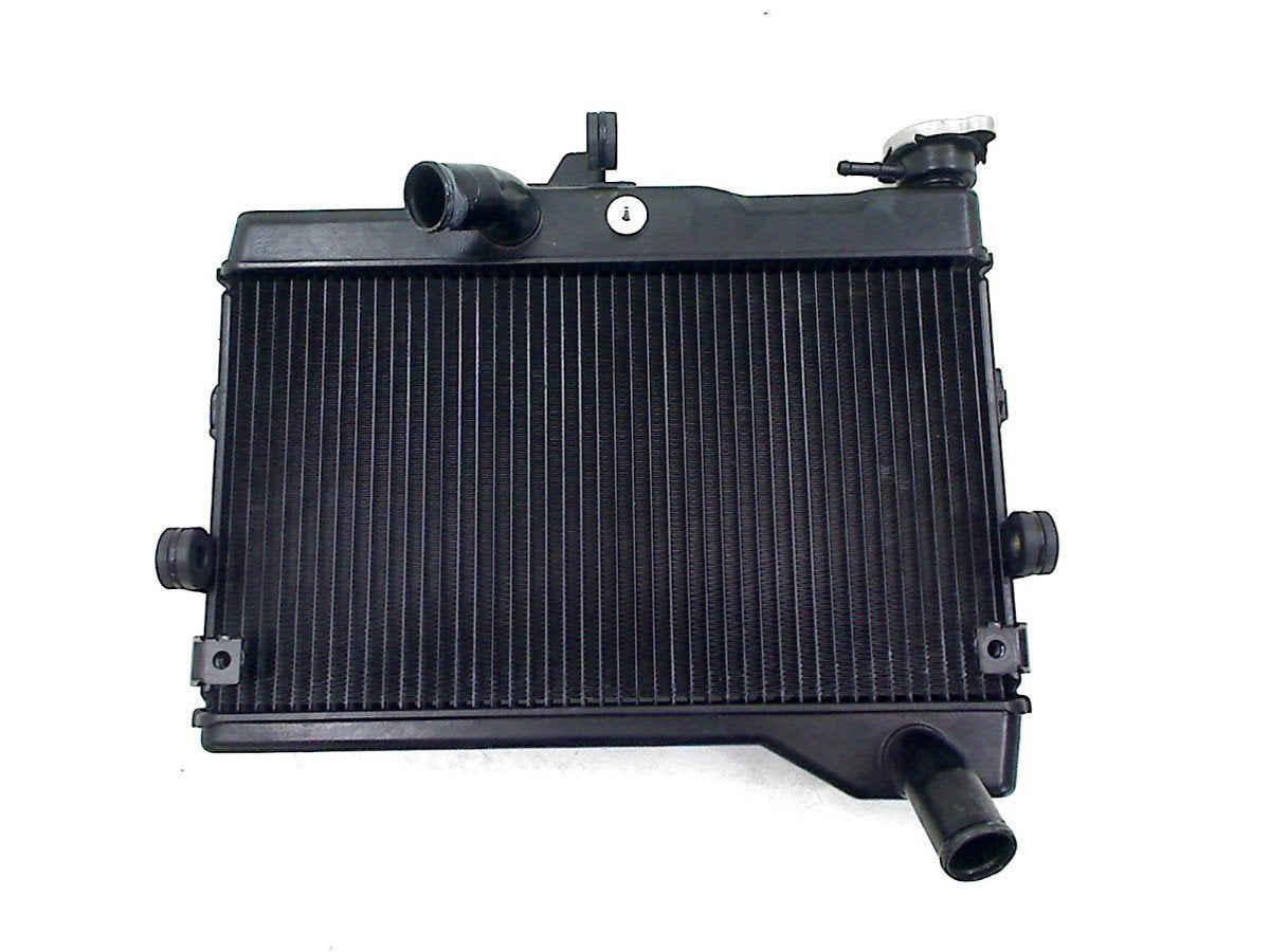 Radiateur Yamaha MT 07 2021-2024 (MT07 MT-07 FZ-07 RM341), Yamaha Motor Europe N.V., Gebruikt, Customersupport@yamaha-motor.co.uk
