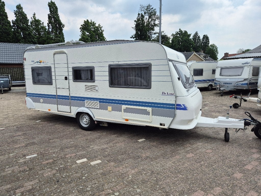 Hobby 495 UL Bj. 2002, Caravans en Kamperen, Rondzit, Hobby, Bedrijf, 750 - 1000 kg