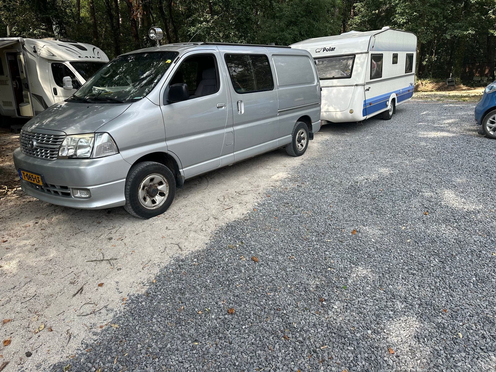 Toyota Hiace 4WD camper, 2494 cc, 2000 kg, 1864 kg, Origineel Nederlands