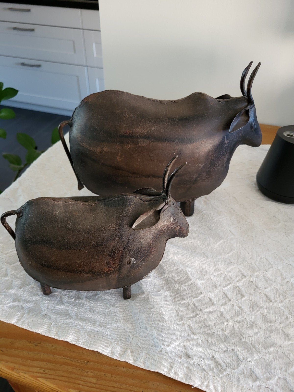 Decoratieve metalen stierenbeeldjes (set van 2), Ophalen of Verzenden