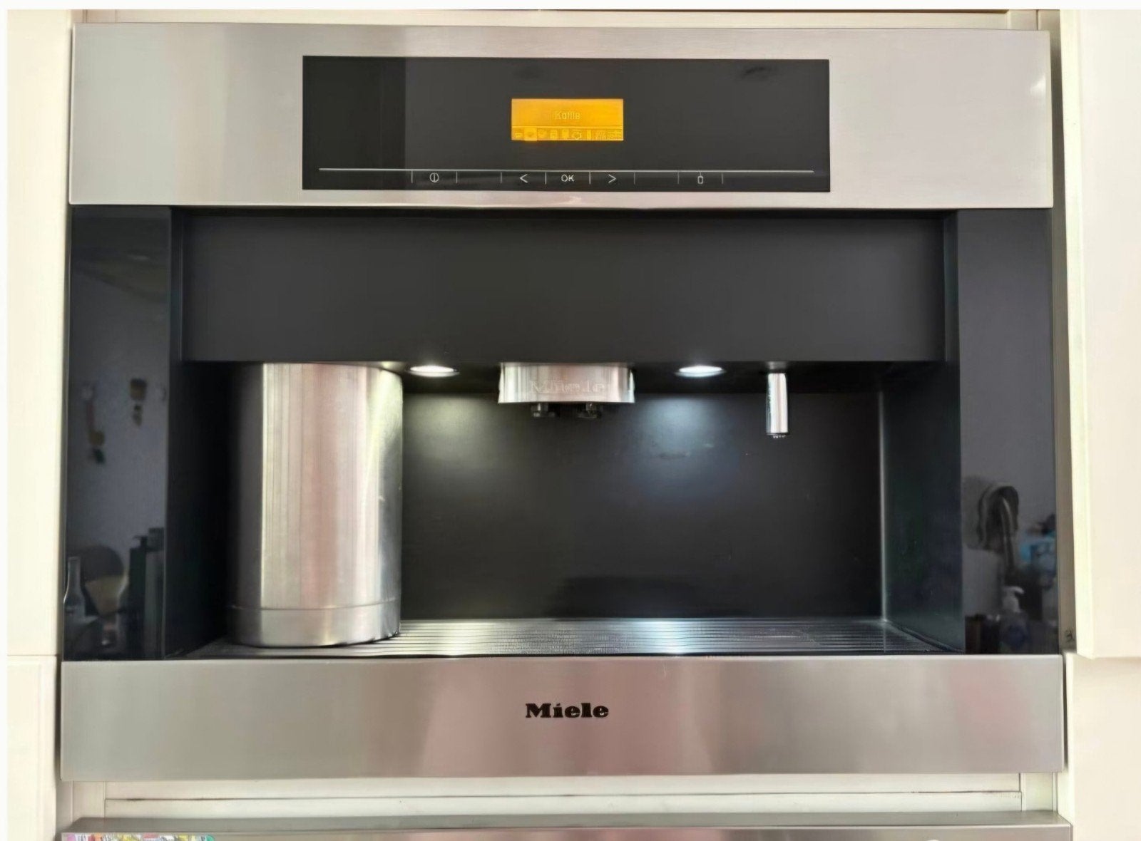 Miele CVA 5060, Witgoed en Apparatuur, Ophalen, Gebruikt, Koffiemachine, 1 kopje