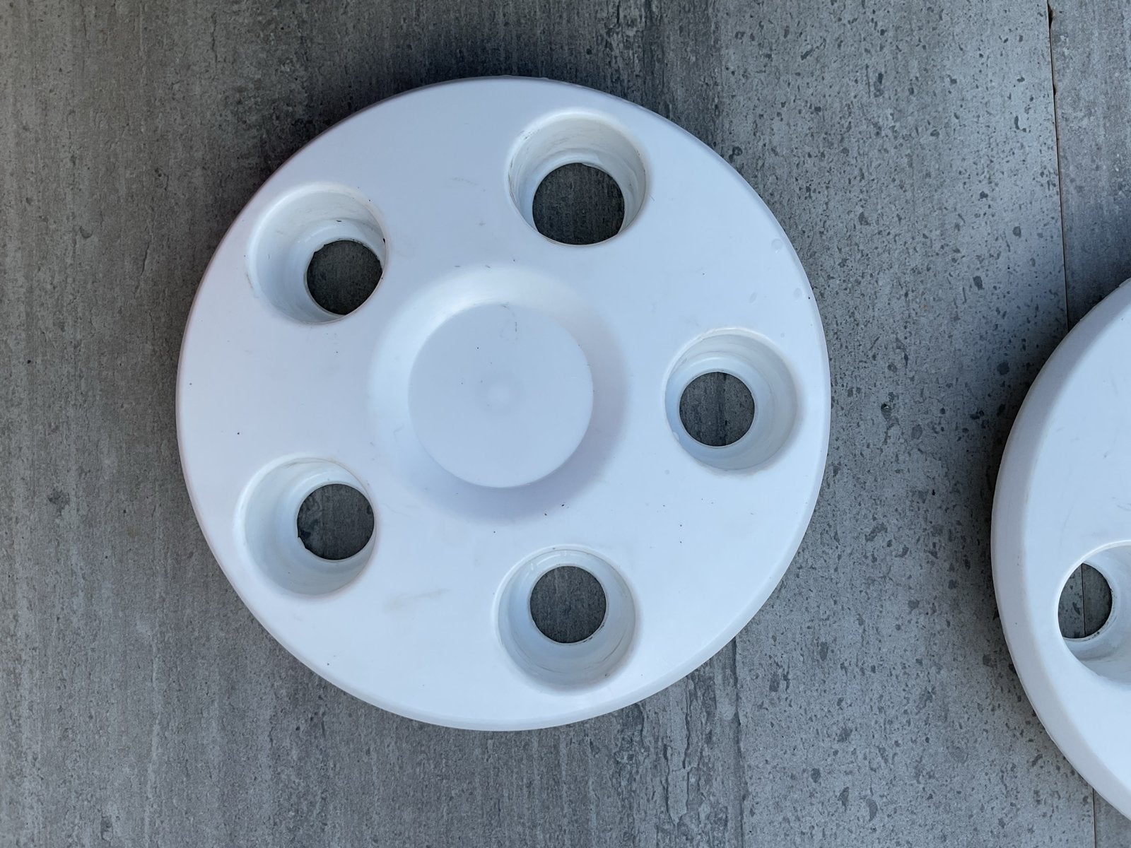 2 nette velgen plaatjes voor Fendt caravan (bj 2020), Caravans en Kamperen, Caravan accessoires, Ophalen, Zo goed als nieuw