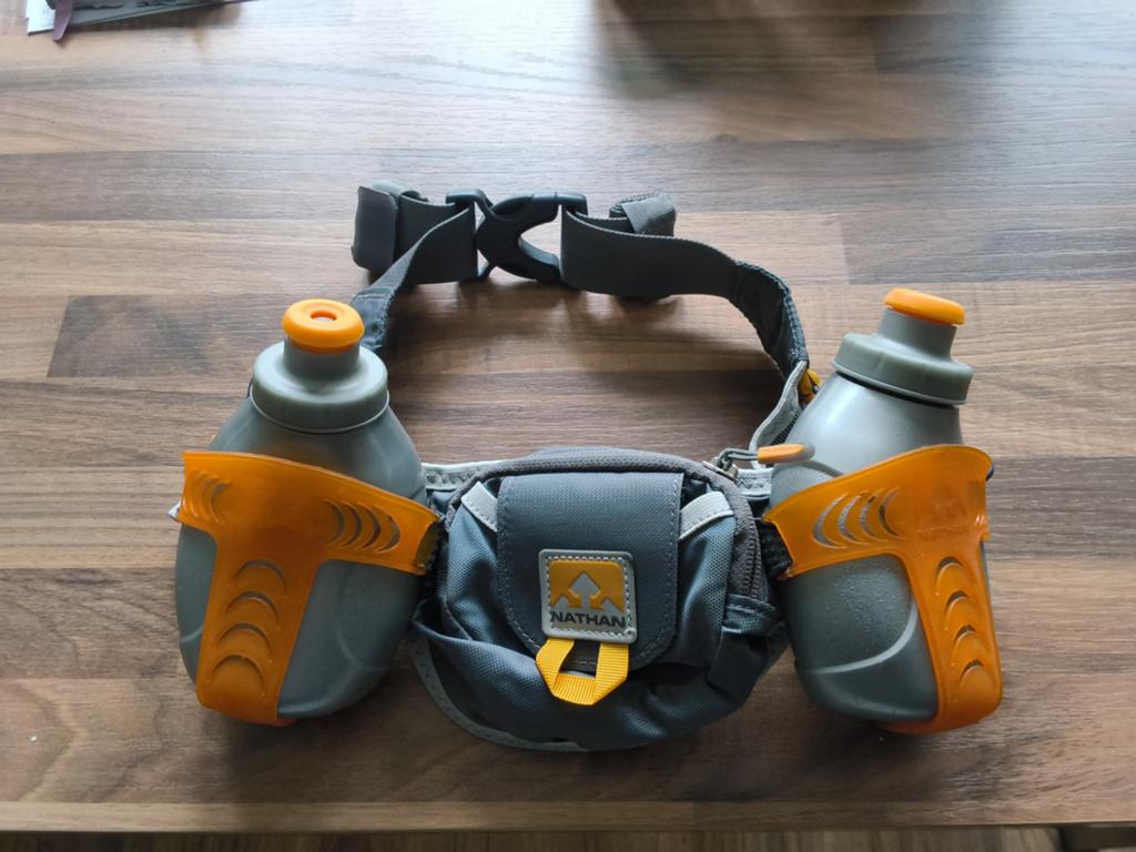 Nathan heupgordel met bidons voor hardlopen, Overige merken, Overige typen, Ophalen of Verzenden, Zo goed als nieuw