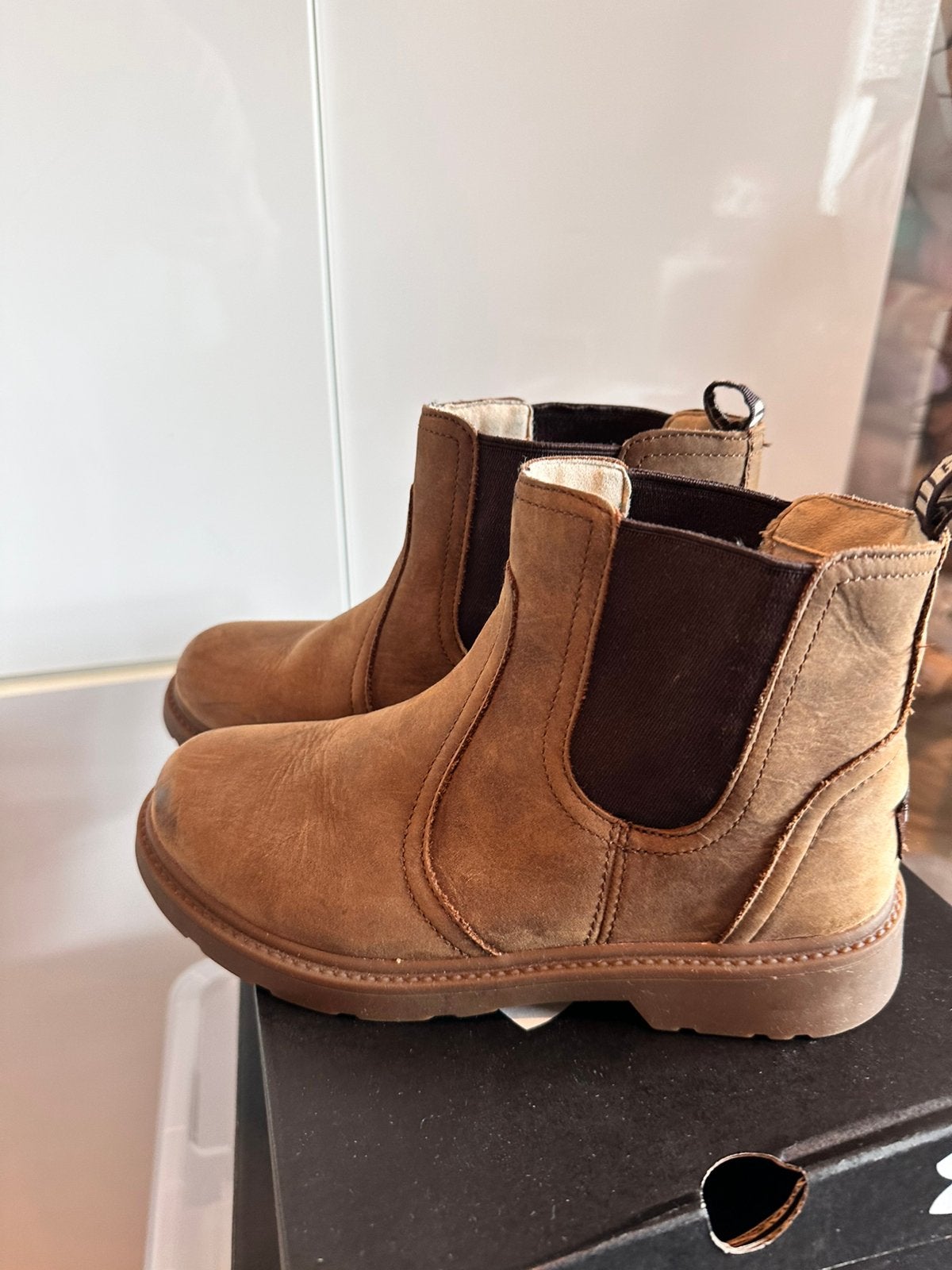 UGG -maat 33.5, Kleding | Dames, Schoenen, Bruin, Verzenden, Lage of Enkellaarzen, Gedragen
