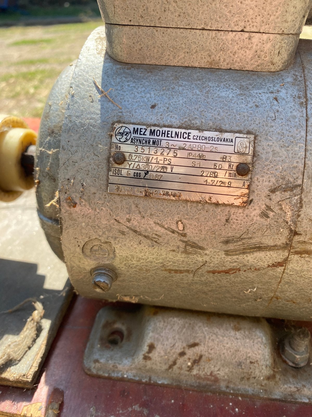 Electro motor met reductie kast, Doe-het-zelf en Verbouw, Motoren, Ophalen, Gebruikt, Elektromotor, Minder dan 1400 rpm