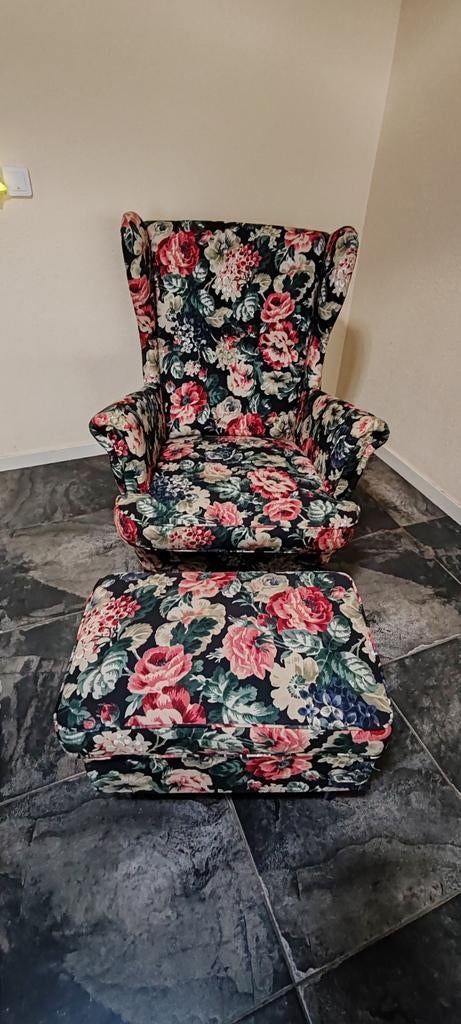 Ikea Fauteuil met voetenbank, Ophalen, Eenpersoons, 75 tot 100 cm, Zo goed als nieuw