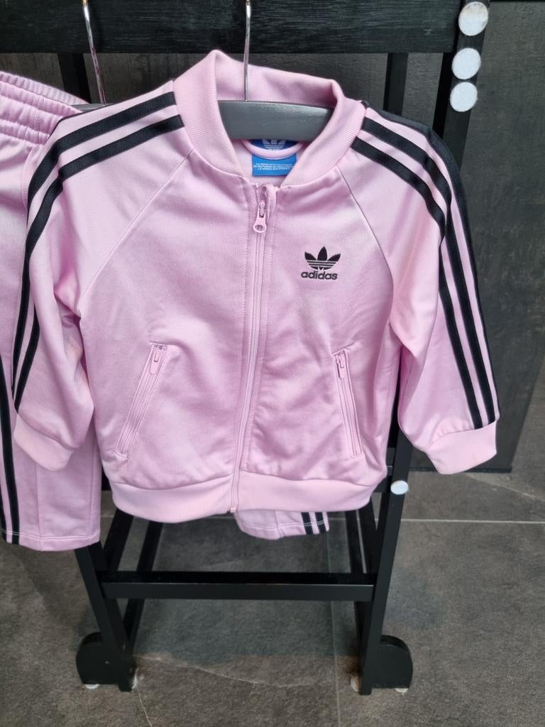 Roze Adidas Trainingspak Maat 92, Adidas, Meisje, Ophalen of Verzenden, Zo goed als nieuw