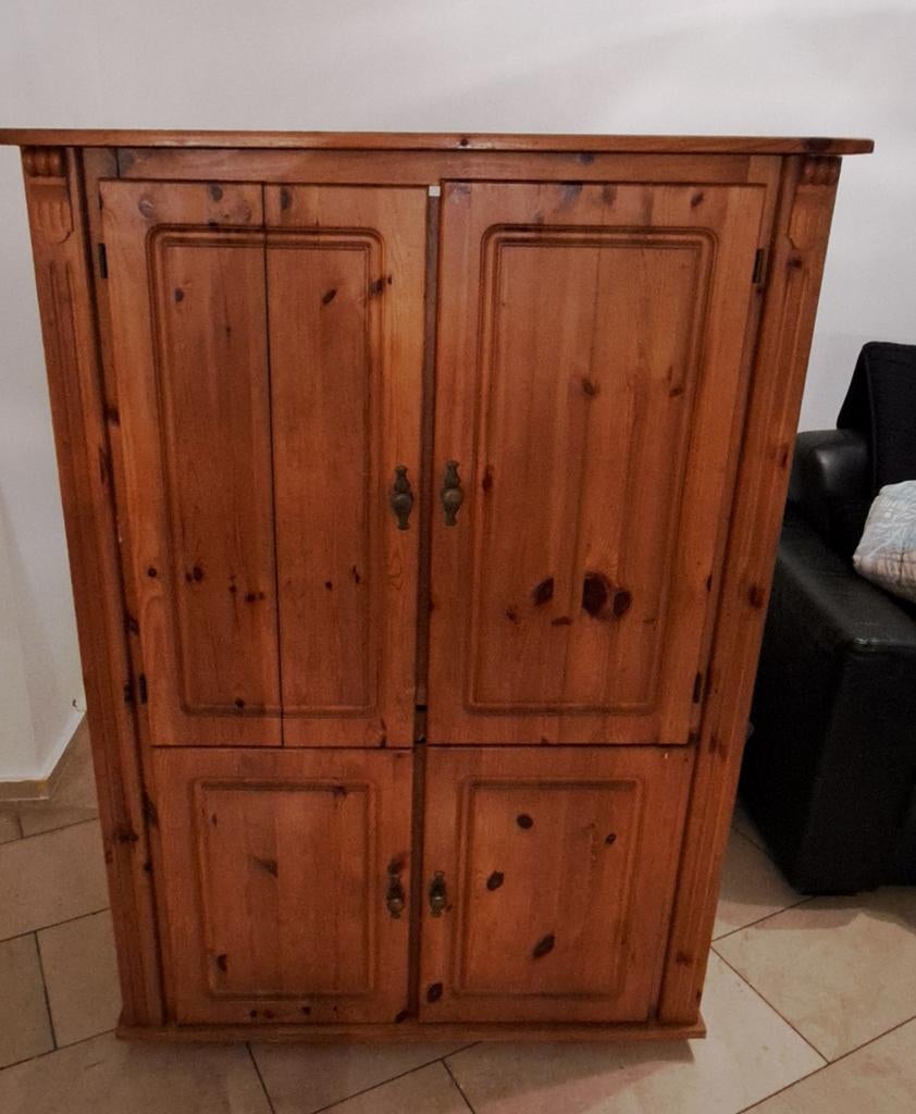 Computerkast moet weg! €30, Huis en Inrichting, Kasten | Computermeubels, Gebruikt, 120 tot 170 cm, Ophalen