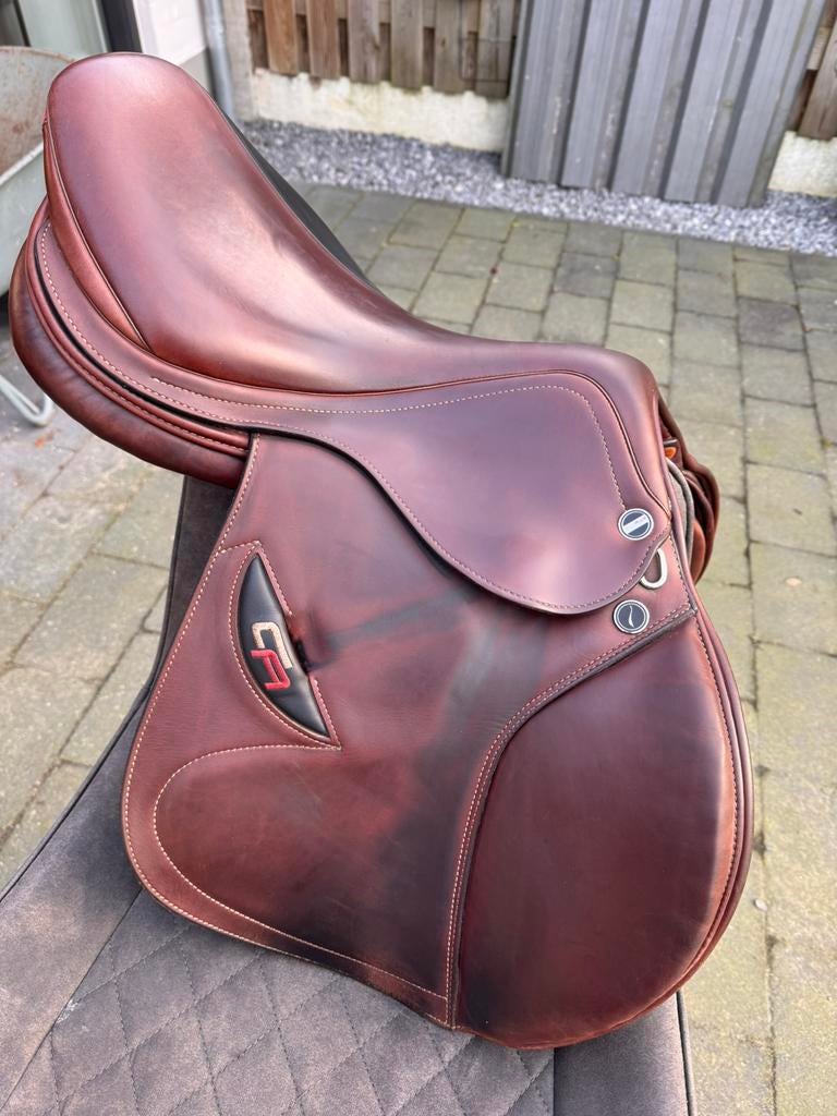 Erreplus springzadel 18inch, erg goede staat!, Ophalen, Zo goed als nieuw, Springen