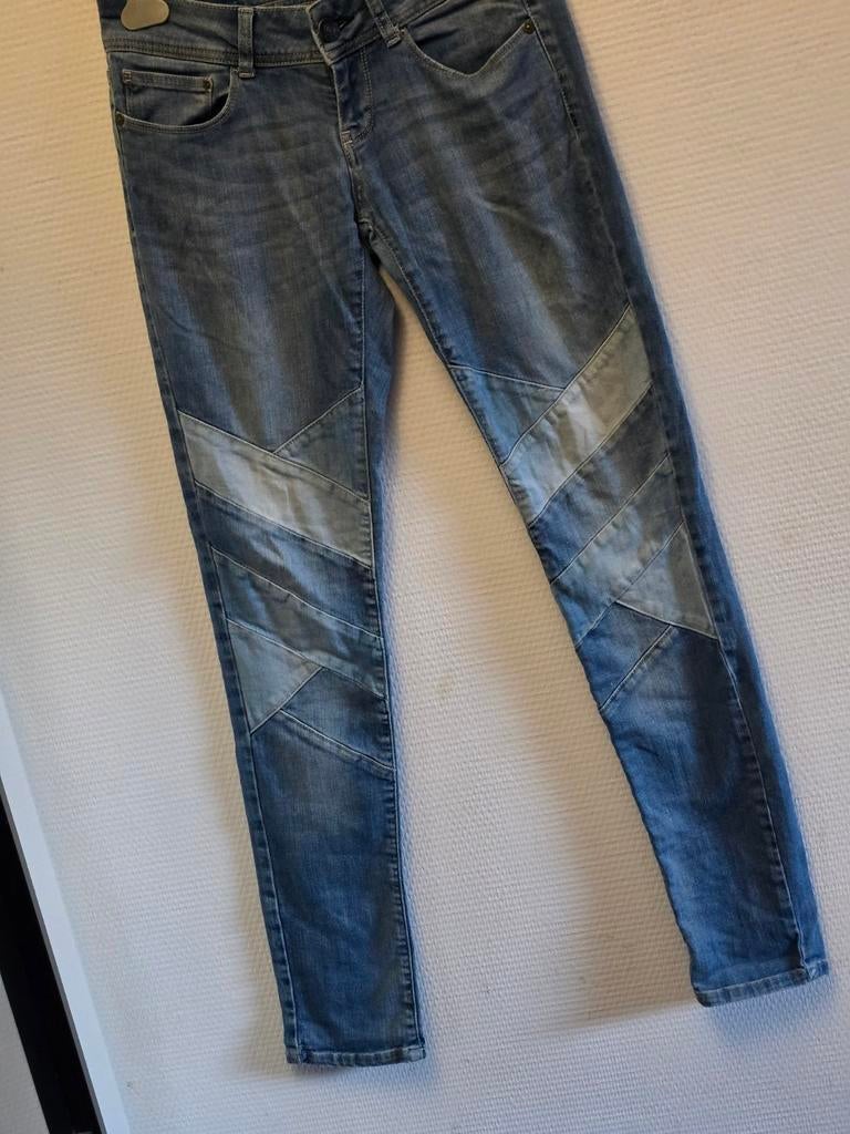 Revelation dames spijkerbroek maat w29, Kleding | Dames, Spijkerbroeken en Jeans, Revalation, Blauw, Ophalen of Verzenden, W28 - W29 (confectie 36)