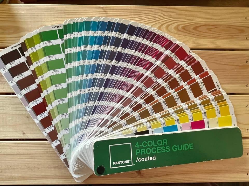 Grote set Pantone Gidsen – Coated, Uncoated, Matte & Process, Ophalen of Verzenden, Zo goed als nieuw, Overige typen