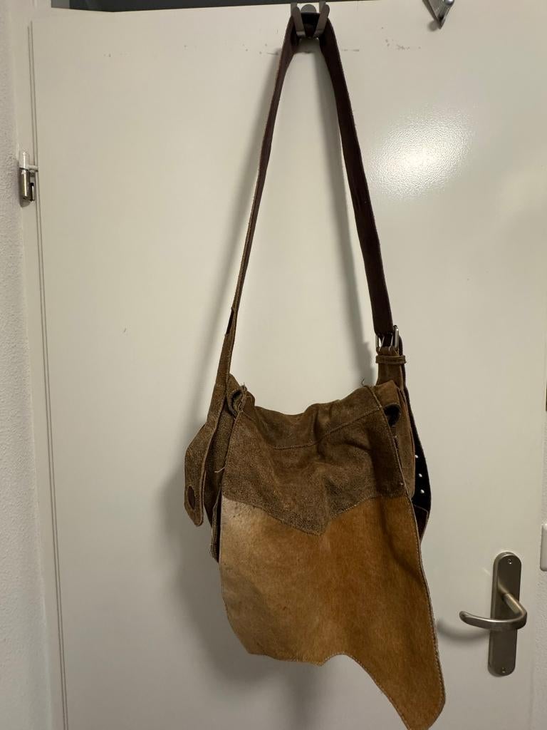 stuur Cow leer tas, Sieraden, Tassen en Uiterlijk, Tassen | Damestassen, Ophalen, Zo goed als nieuw, Bruin, Schoudertasje