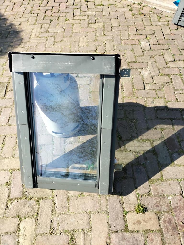 Doe het zelf, Ophalen of Verzenden, Zo goed als nieuw, Minder dan 80 cm, Dakraam