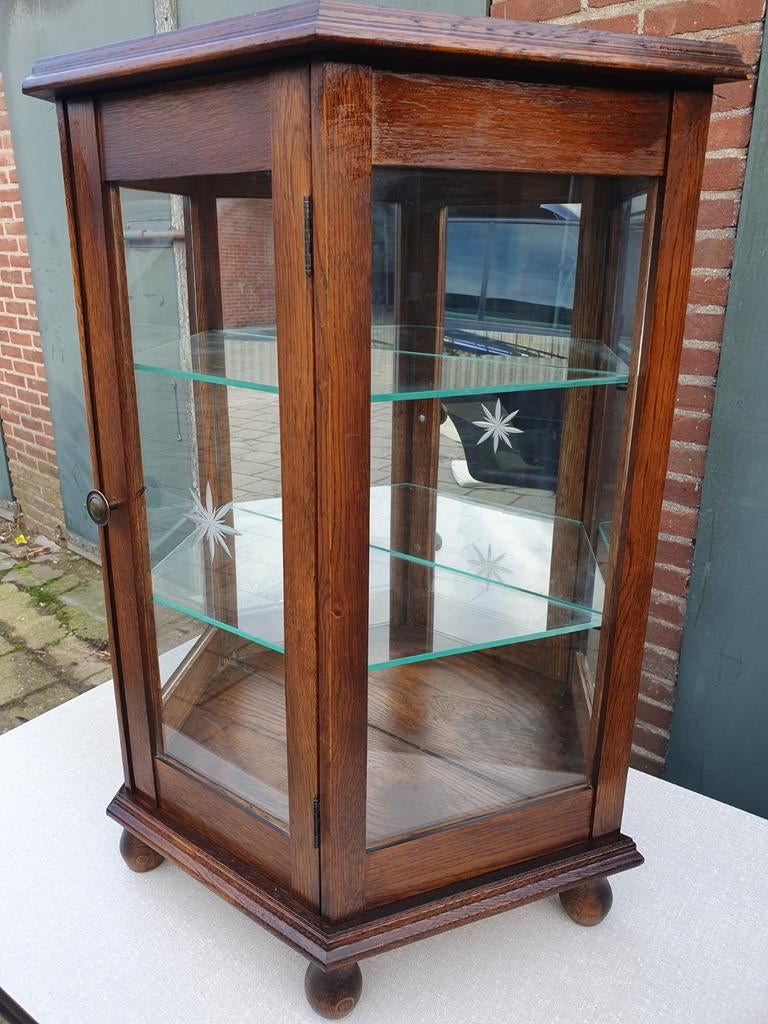 HELAAS VERKOCHT  Vintage eiken vitrine kastje, Ophalen, Gebruikt, Curiosa, 50 tot 100 cm