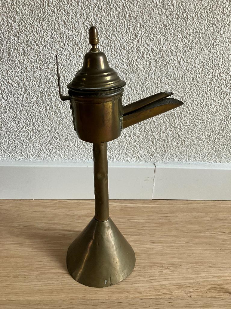 Antieke olielamp snotneus, Ophalen of Verzenden, Koper