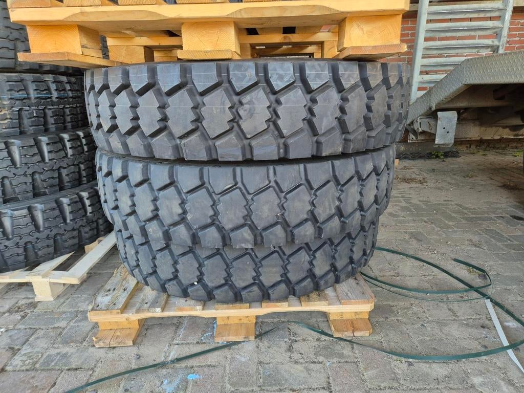 Goodyear 325/95R24, Ophalen