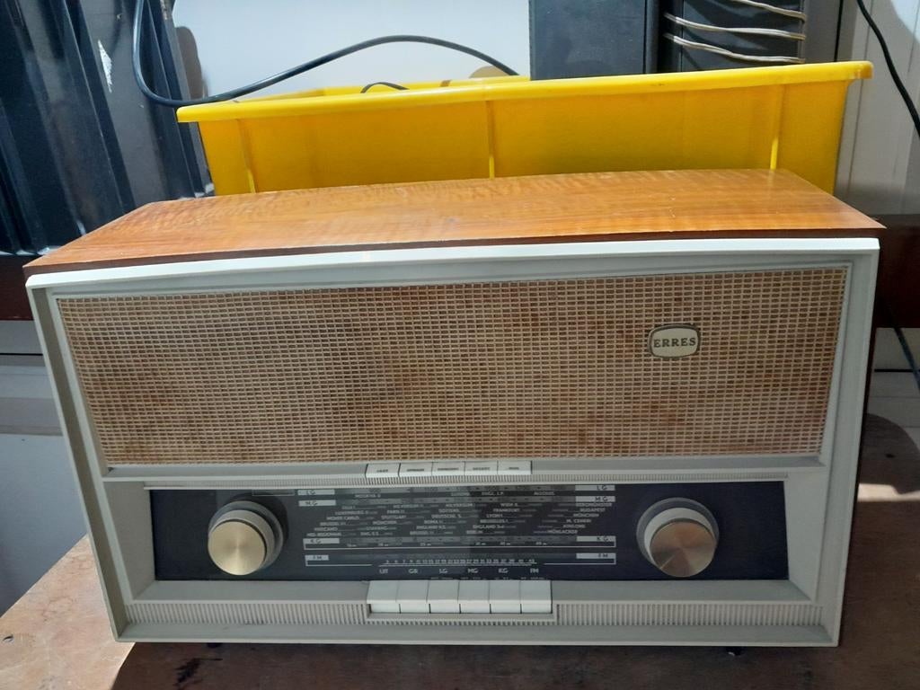 Erres RA635 buizenradio, Antiek en Kunst, Antiek | Tv's en Audio, Ophalen of Verzenden