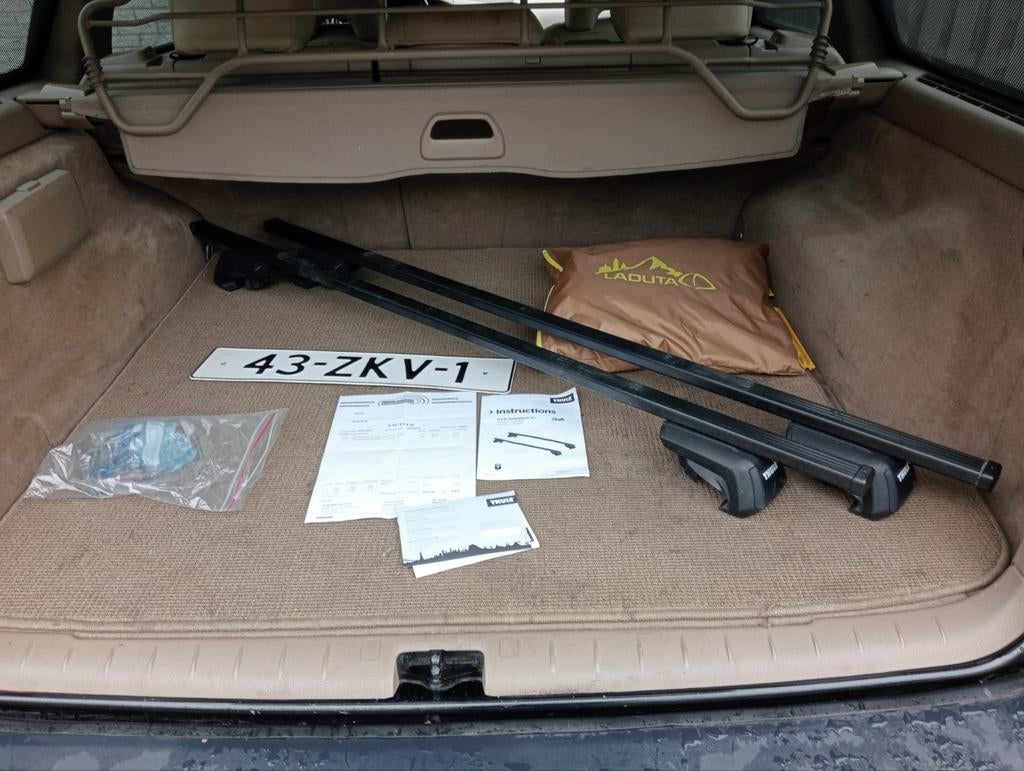 THULE dakdragers voor dakkoffer/ LADUTA,tent, Ophalen, Volvo