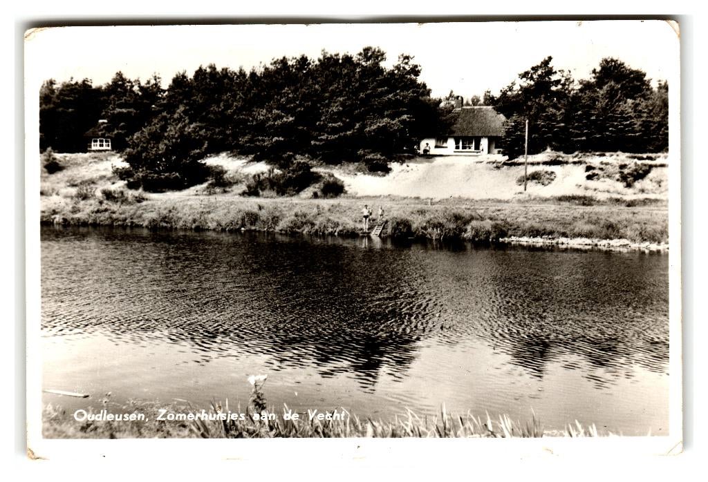 Oudleusen, Zomerhuisjes aan de Vecht. Lees beschrijving, Verzamelen, Ansichtkaarten | Nederland, Ophalen of Verzenden, 1940 tot 1960