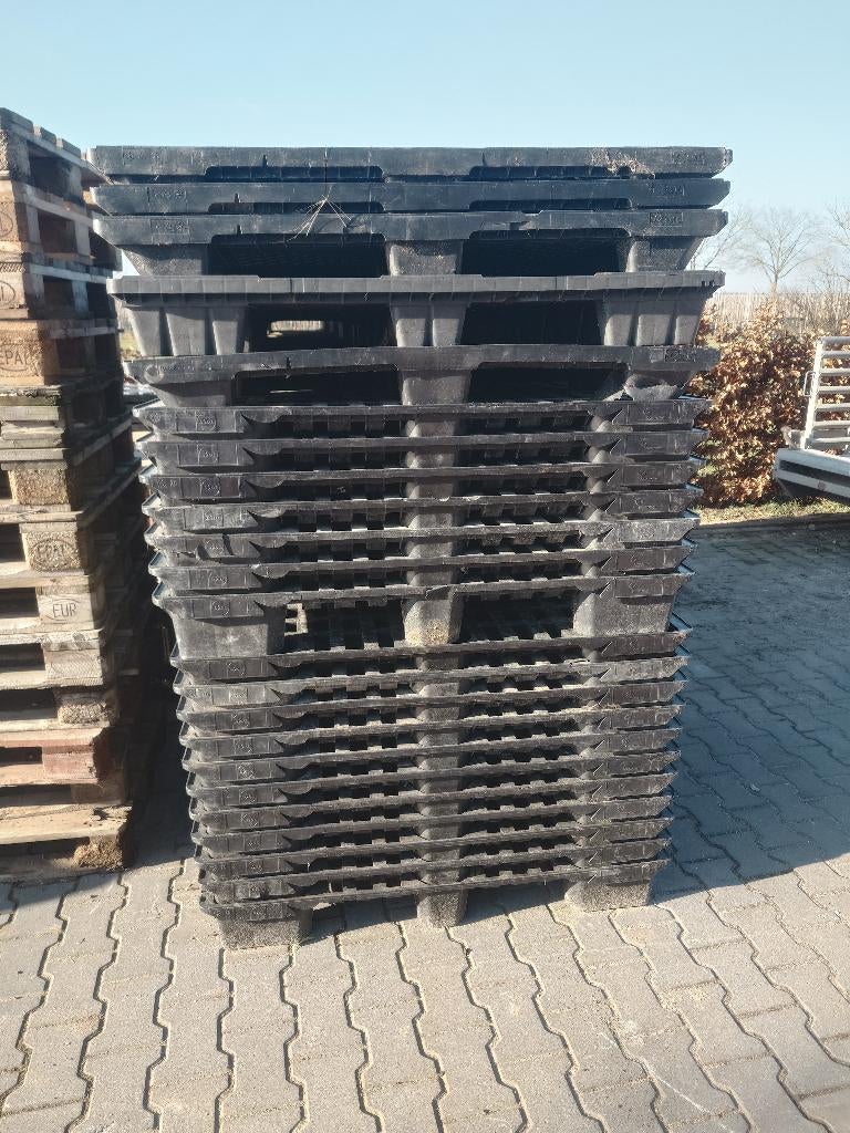 Diverse soorten pallets, Ophalen