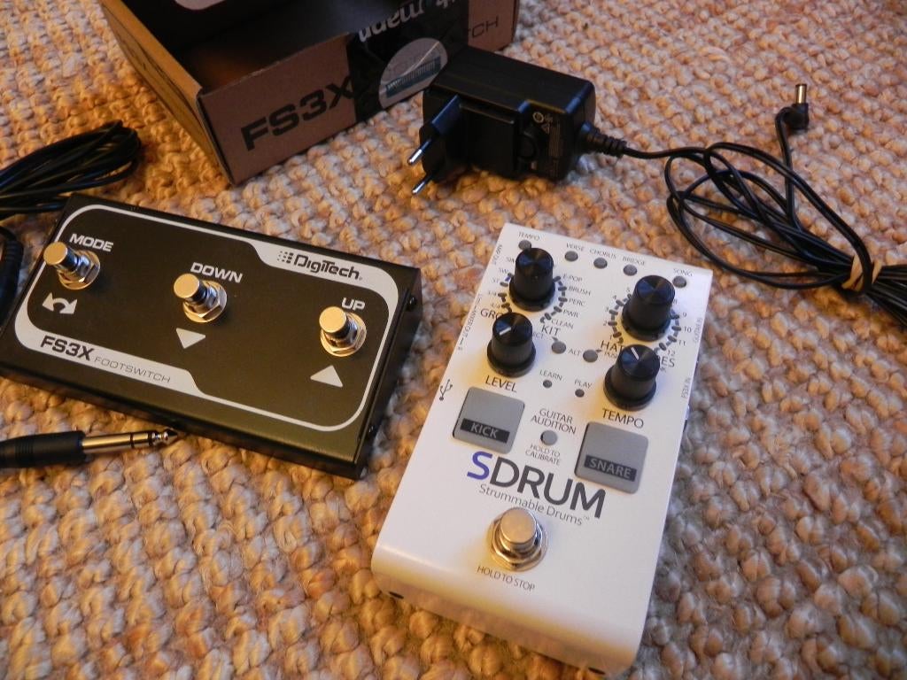 Digitech SDRUM + Digitech FS3X + 9V power adapter, Ophalen of Verzenden, Zo goed als nieuw