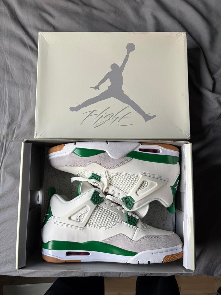 Nike Jordan 4 SB Pine Green, Wit, Nieuw, Ophalen of Verzenden, Sneakers of Gympen