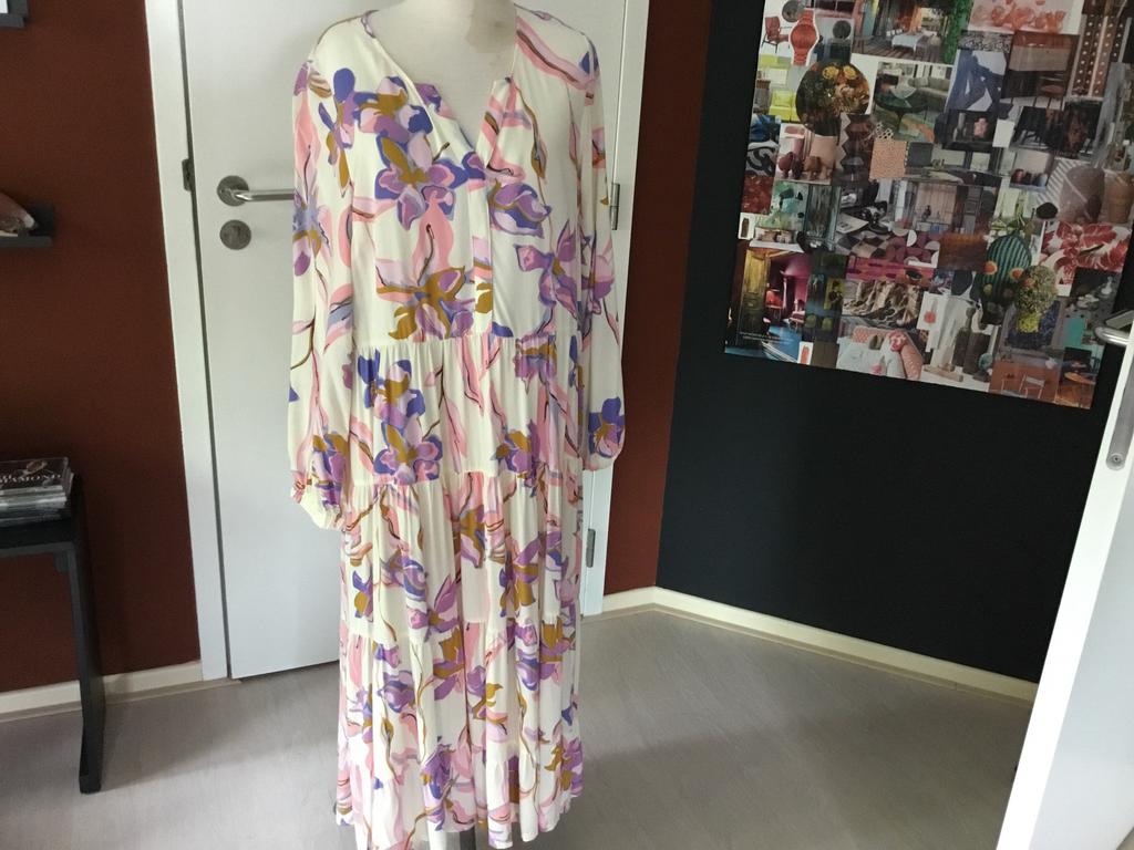 LASCANA mooie zomerjurk, strokenrok mt 42-44, Kleding | Dames, Jurken, Ophalen of Verzenden, Zo goed als nieuw, Maat 42/44 (L)
