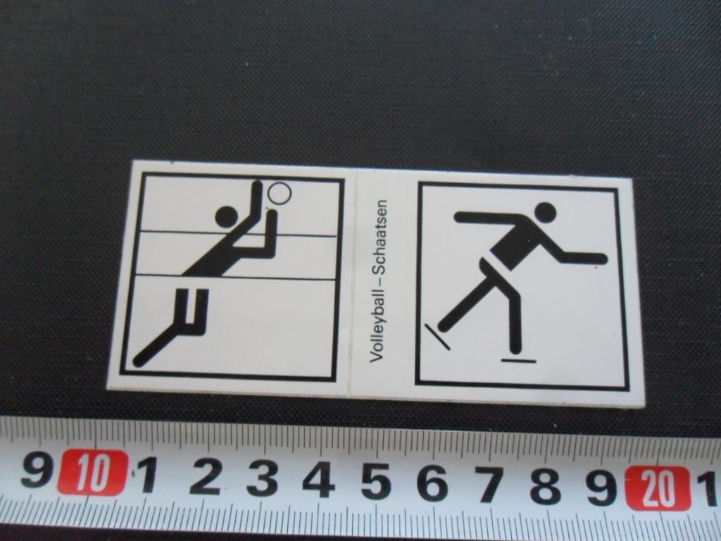 sticker set sport pictogram volleybal schaatsen, Ophalen, Zo goed als nieuw