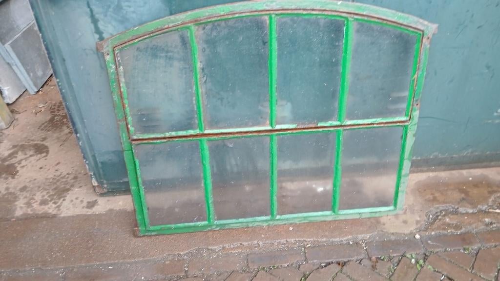 1 groot gietijzeren stalraam te openen met glas 100/80/72 cm, Ophalen