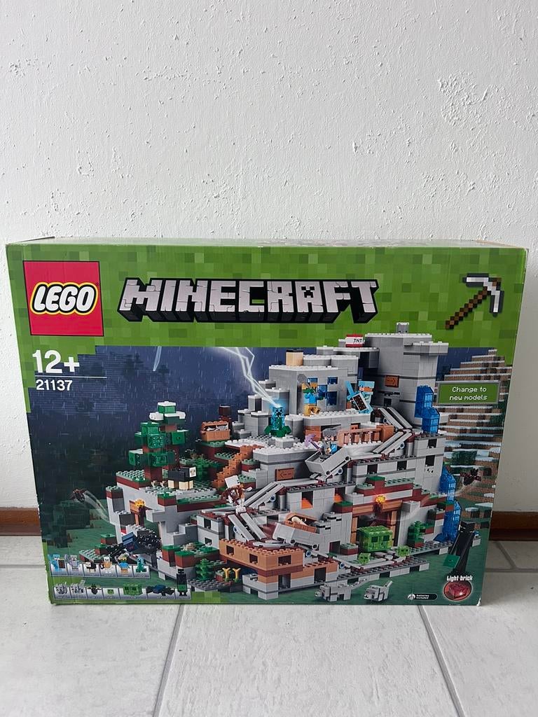 •LEGO 21137 •The Mountain Cave•Minecraft•Nieuw•Sealed•, Kinderen en Baby's, Speelgoed | Duplo en Lego, Nieuw, Lego, Complete set