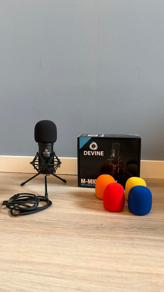 Devine M-Mic USB BK Studiomicrofoon met plopkappen, Ophalen of Verzenden, Zo goed als nieuw, Studiomicrofoon