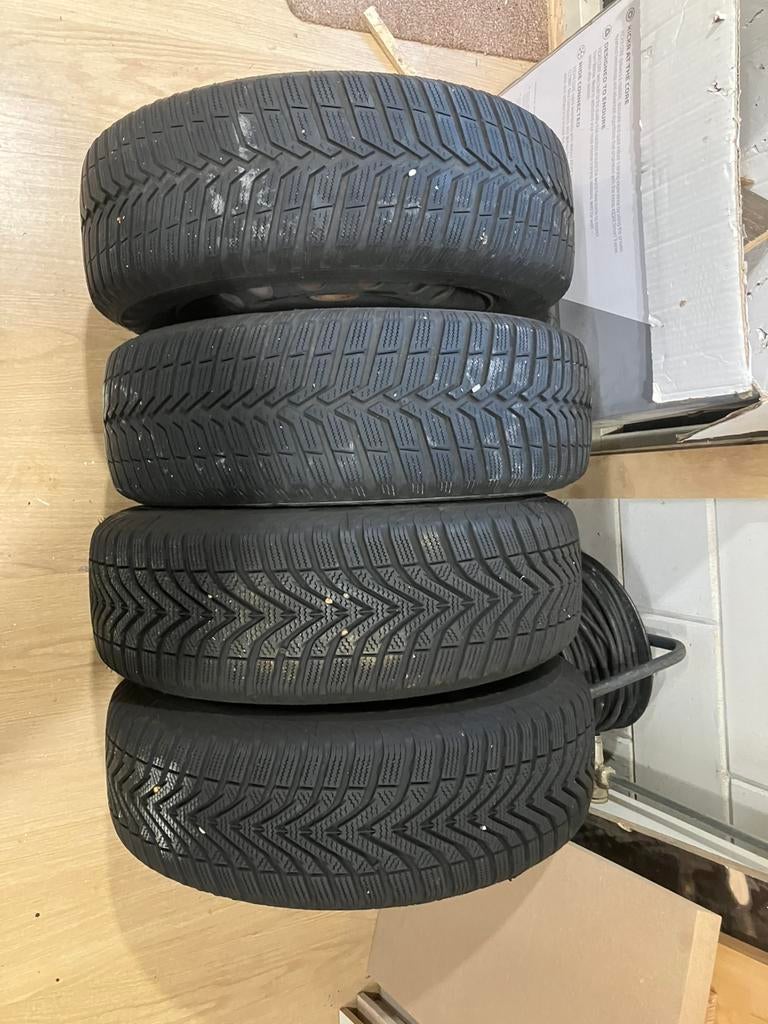 Te koop 4x Vredestein Winterband Snowtracs R14 185/65, Auto-onderdelen, Ophalen, 14 inch, Gebruikt, Band(en)