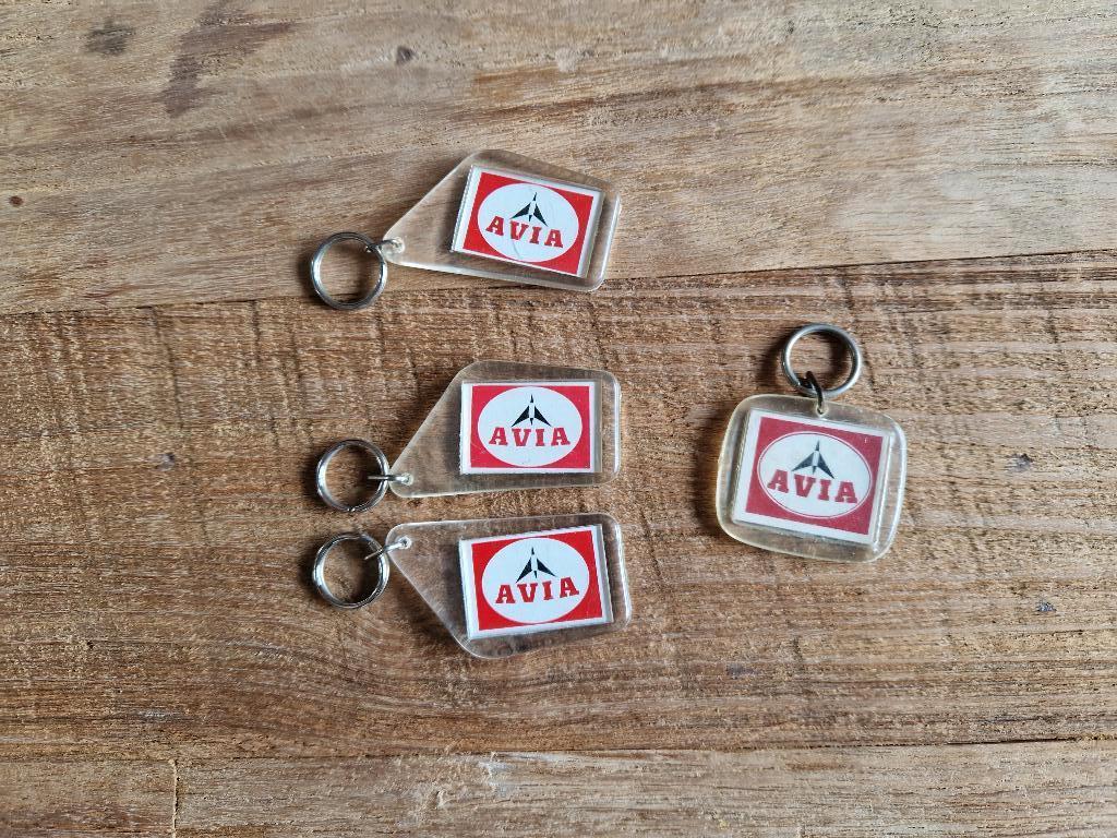 4x Avia Motor Oil Service Man vintage sleutelhangers, Verzenden, Zo goed als nieuw, Merk