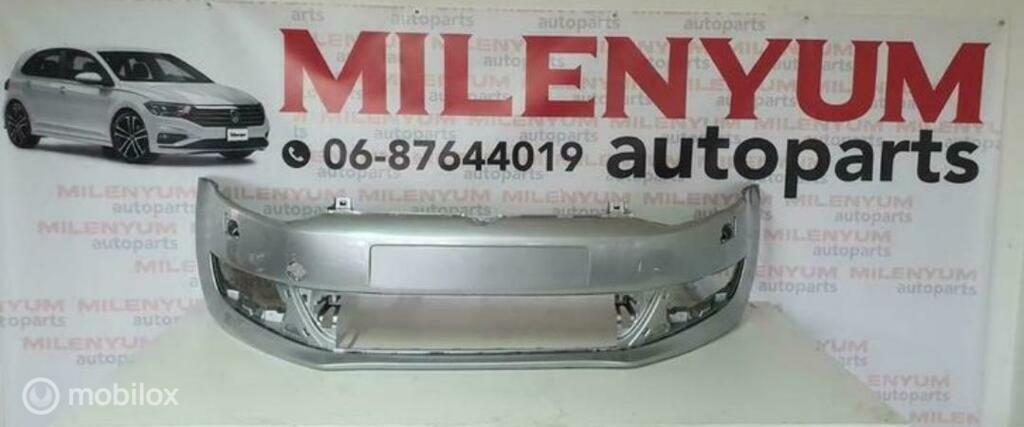 VOLKSWAGEN POLO 6R BUMPER MET SPROEIERS NIEUW(2009/2014)LA7W, Nieuw, Ophalen of Verzenden, Bumper
