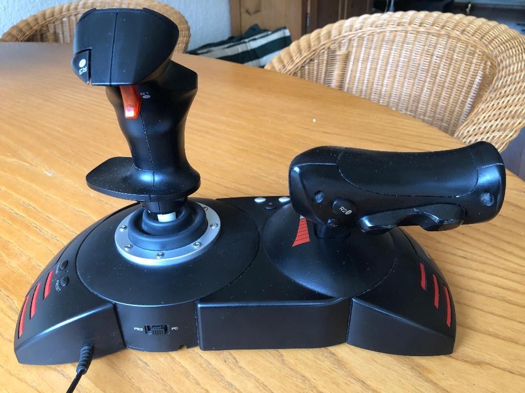 Thrustmaster T.Flight Hotas X, Computers en Software, Joysticks, Ophalen of Verzenden, Nieuw, Thrustmaster/Logitech