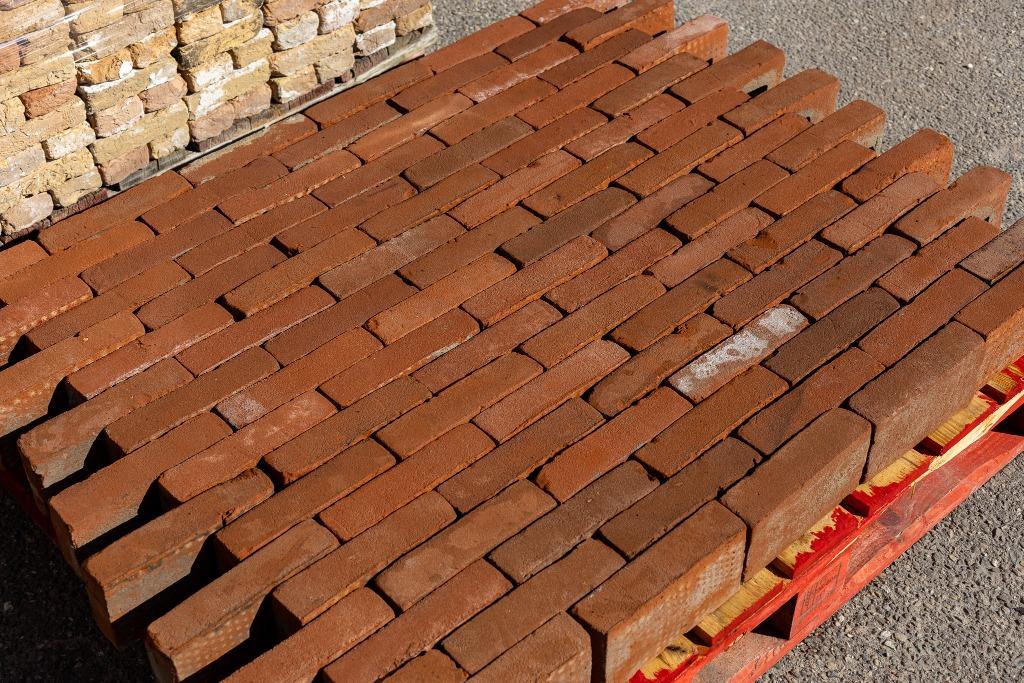 Oude rode oranje vormbak stenen 21x5 jaren 30 40 50 95M2!, Doe-het-zelf en Verbouw, Metselstenen, Verzenden, Gebruikt, Bakstenen