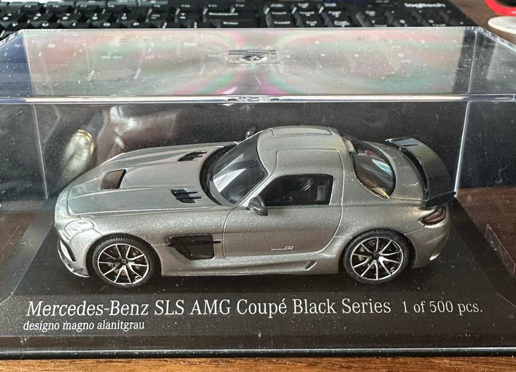 Mercedes SLS AMG Black Series 1:43 Minichamps Alanitgrau, Ophalen of Verzenden, Zo goed als nieuw, Auto, MiniChamps